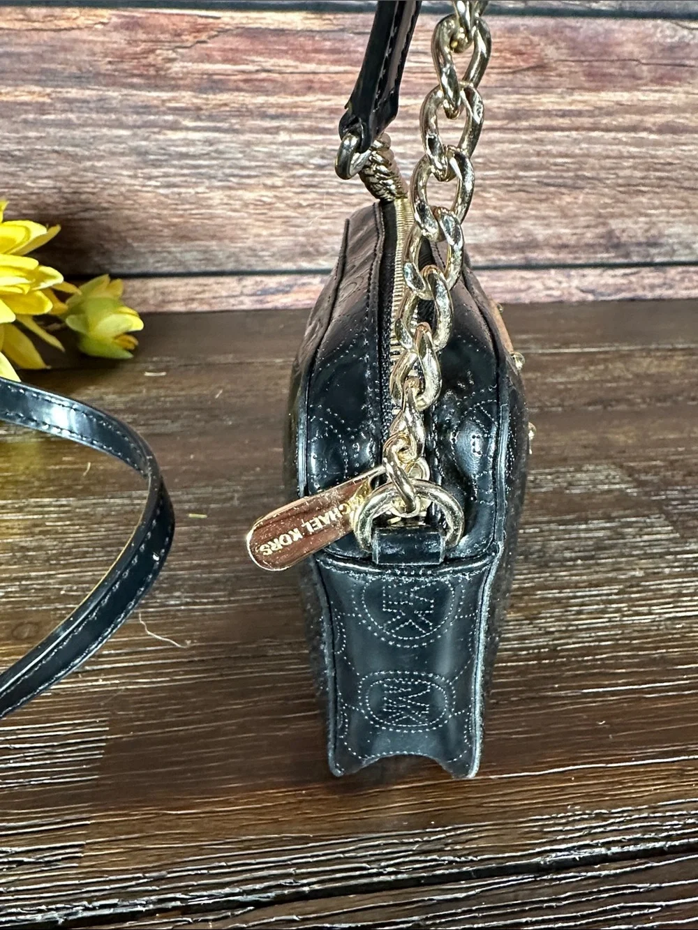 Michael Kors compact michael